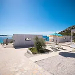 Buqez Eco Resort - Beach Villa 12 - Seaview