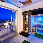 Penthouse Luxury Suite