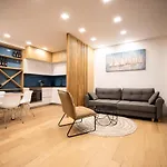 Sopic Luxury Apartment With Private Whirlpool