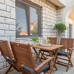 Apartments Babin - Holly