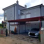 Apartments Petar & Anka