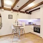 Apartment City Gem