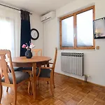 Apartment Glicinija Zadar