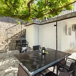 Family House Grey