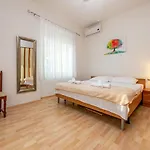Holiday Home Vila Rosales