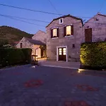 Villa Nives