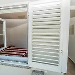 Apartment Gianni Only 70M From The Sea, Island Pag