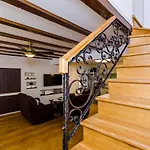 Apartment Maru Prestige