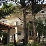 Apartments Ivica - With Parking