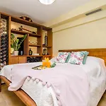 Apartment City Getaway