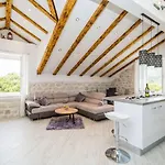 House Davor