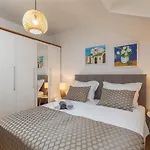 Angelika Apartment