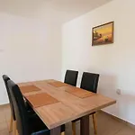 Apartments Ljiljana