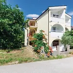 Gorgeous Apartment In Hodilje With House Sea View