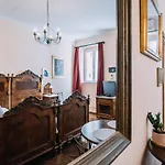 Amorette Apartments By Duhomes