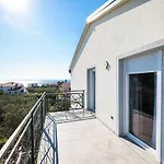 Timm Apartment