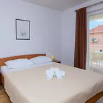Apartments Darjan