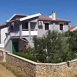 Vir Summer Apartment