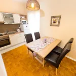 Apartment Colona