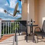 Holiday Apartments Mare