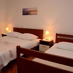 Dvosoban Apartman U Centru Grada