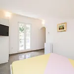 Apartment And Rooms Mato