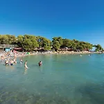 1 Bedroom Beautiful Apartment In Biograd