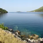 Apartments Dalibor By The Sea