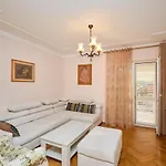 Apartment Ammor With Free Parking