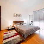 Spacious Apartment With Swimming Pool