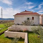 Villa Lovorno