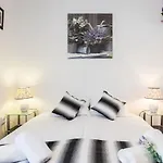 Bagi Apartment In Old Town Center