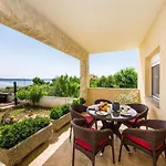 Awesome Apartment In Zdrelac With Kitchen