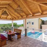 3 Bedroom Stunning Home In Babino Polje