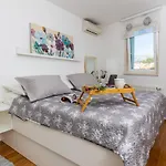 Memories Apartment