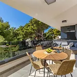 Miss Mia Apartment