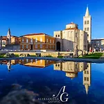 Luxury Apartment Sunset Zadar - With Garage And Balcony