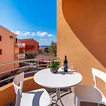 Apartment Oasis