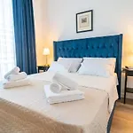 Art Apartments