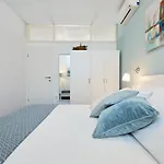 Apartment Aria