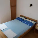 Apartment Visnja -Near Queen Beach