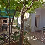 Apartment Meri- Near The Zadar Main Bus Station