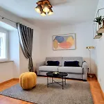 Etal Luxury Apartment