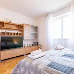 Bobo Central 2Br Apartment