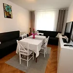 Apartment Mira Lapad