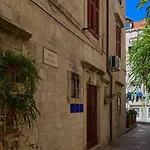 Apartments Amelie