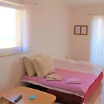 Apartments Gubo