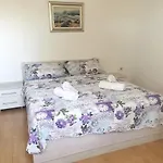 City Center Apartment - Terrace & Possible Parking