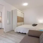 Apartment R&R