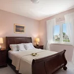 Villa Karla Nin
